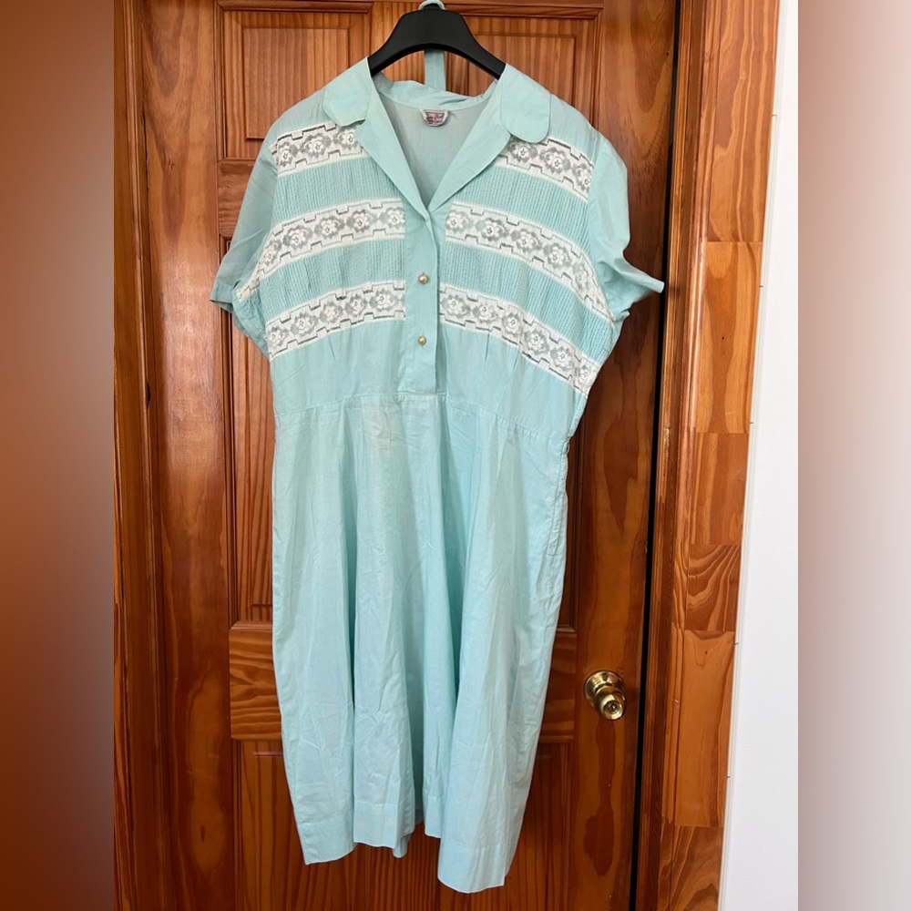 Volup true vintage 1950s day dress
